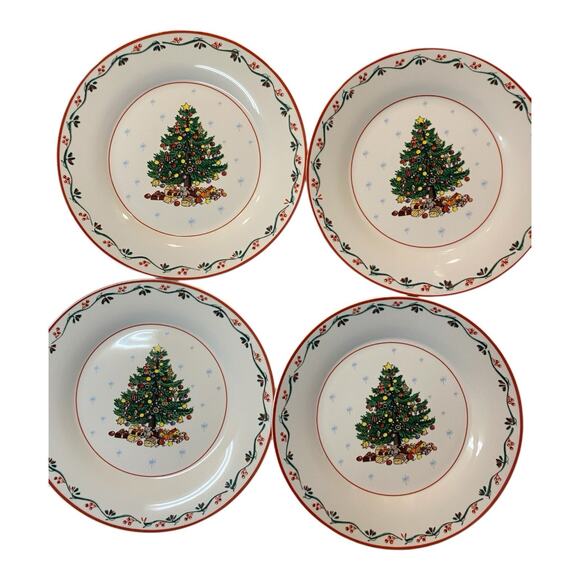 Gibson Christmas Dinnerware Vintage Set Of 4 10.5” Plates Add/Replace/Collect - Picture 1 of 3